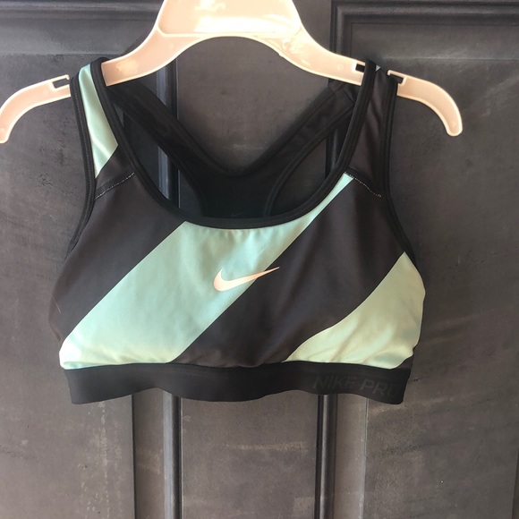 Nike Other - Nike sports Bra Medium